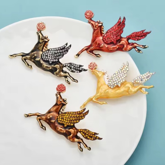 Golden Angel Horse Pegasus Brown Brooch with Rose Accent - Picture 5 of 5